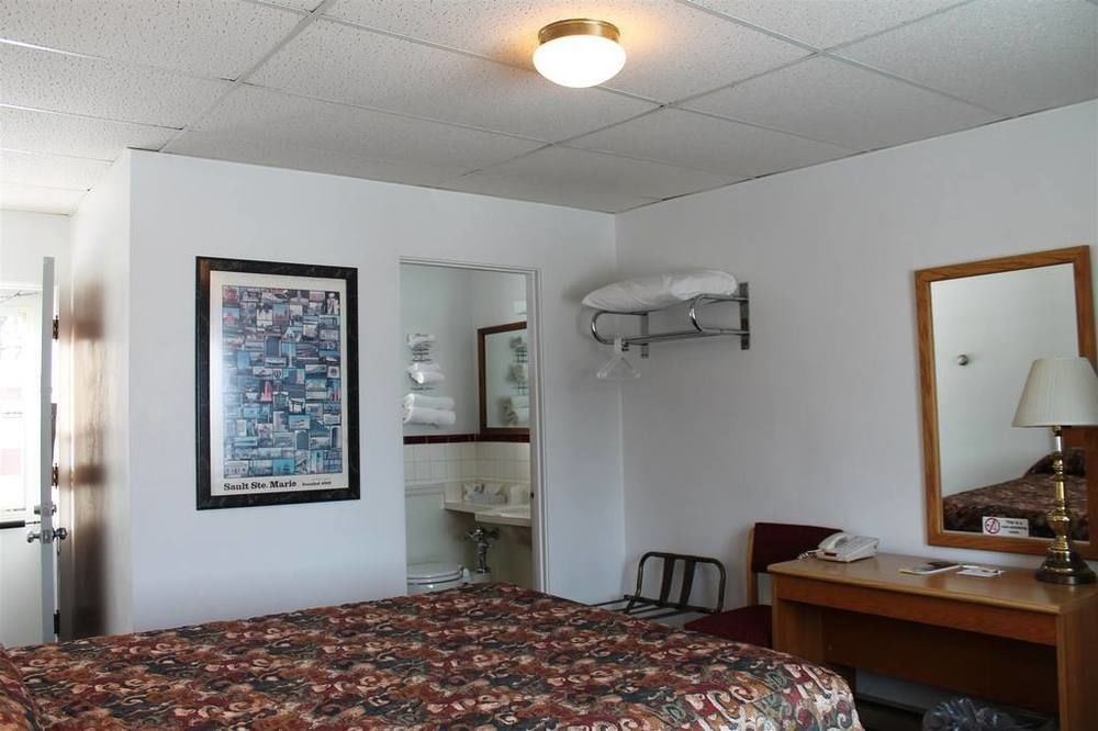 Budget Host Crestview Inn Sault Ste. Marie Eksteriør billede