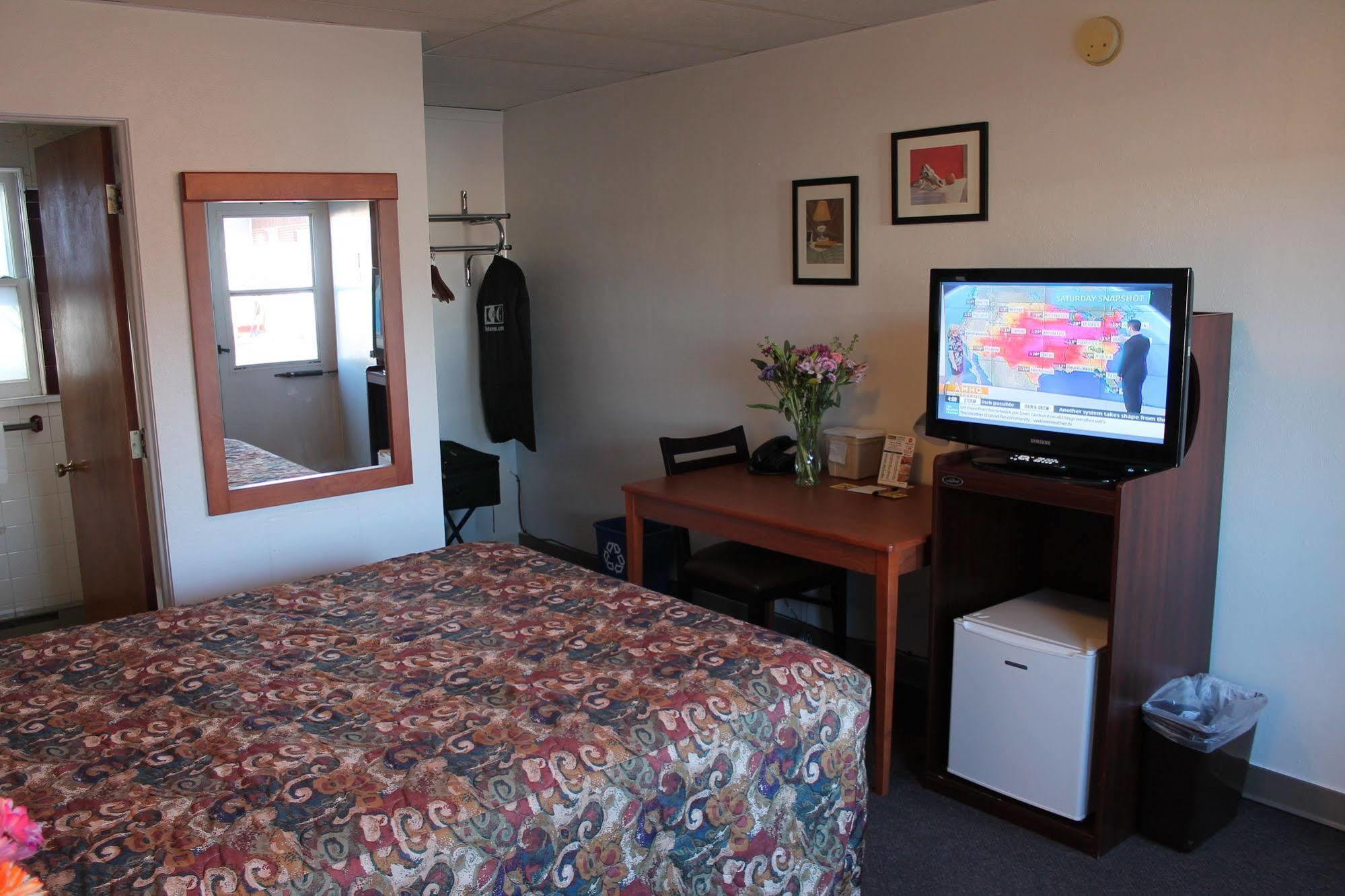 Budget Host Crestview Inn Sault Ste. Marie Eksteriør billede