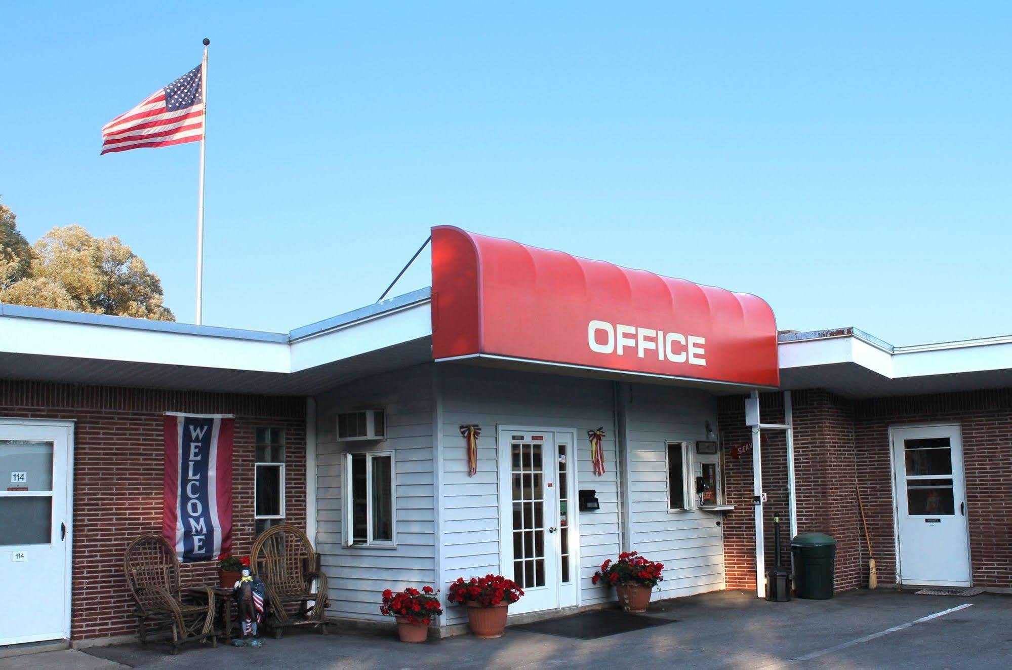 Budget Host Crestview Inn Sault Ste. Marie Eksteriør billede